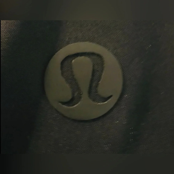 Lululemon black shiny neoprene half zip jacket with joey pocket size 12 - Picture 10 of 10